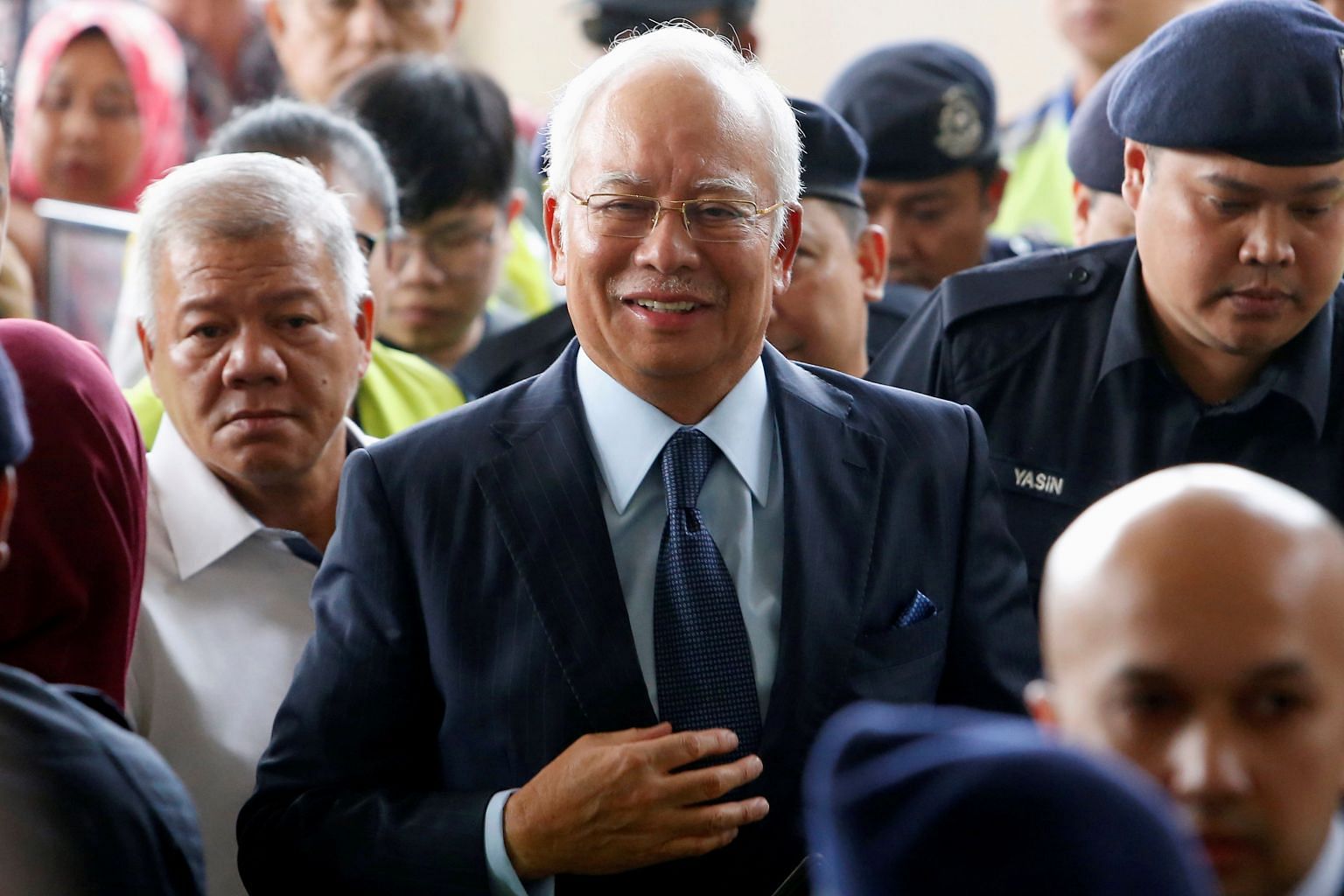 War Of Words Erupts Between Najib S Lawyers And Prosecution Team Se Asia News Top Stories The Straits Times