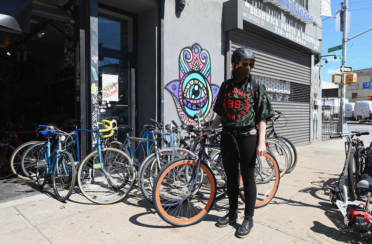 Bikes help New Yorkers ride out 