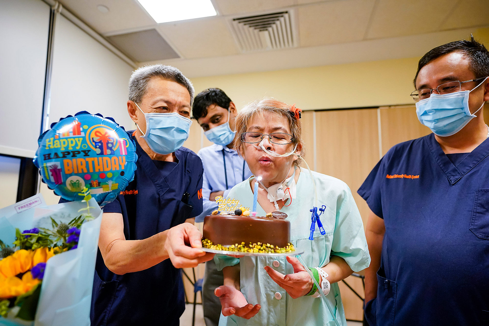 Birthday Joy For Grandma The Longest Staying Covid 19 Patient At Nuh Singapore News Top Stories The Straits Times
