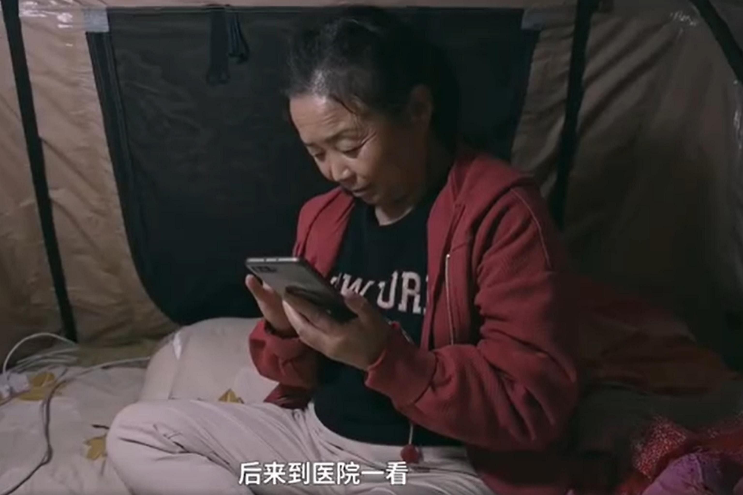 Chinese Auntie Who Went On A Solo Road Trip Became Feminist Icon