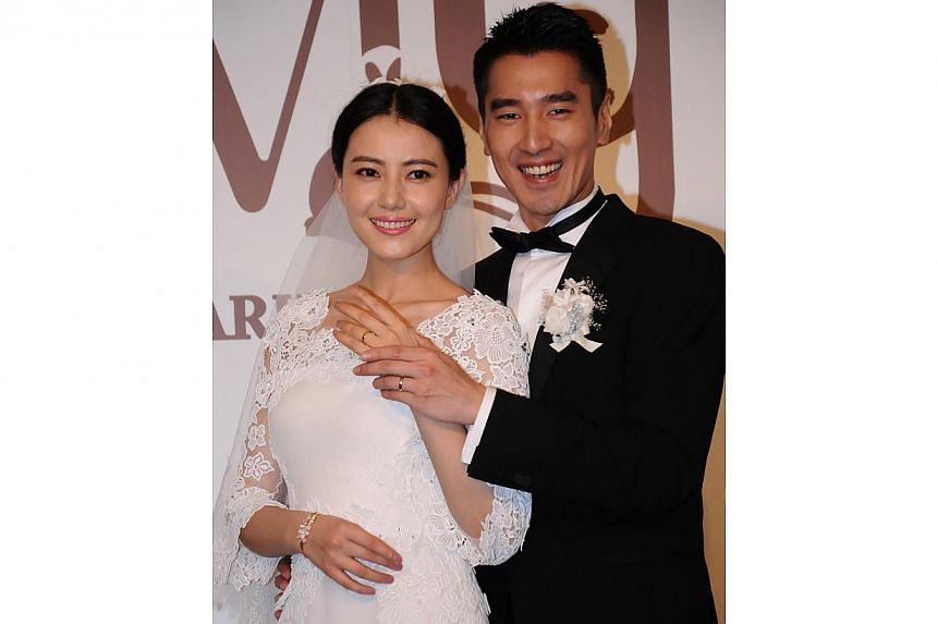 Mark Chao And Gao Yuanyuan Exchange Vows. 
