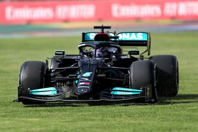 Formula Satu: Hamilton dan Raikkonen ditegur karena kesalahan bollard, Berita Formula 1 & Berita Utama