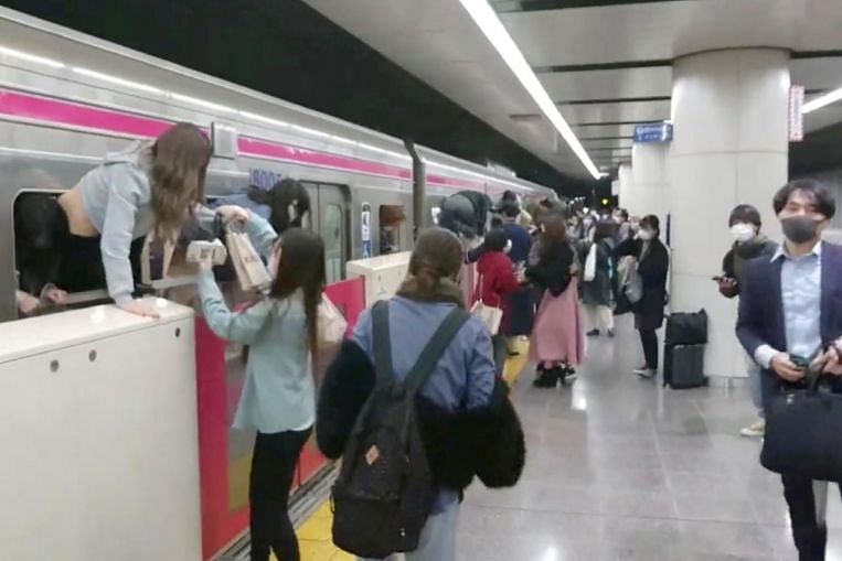 Gelombang serangan kekerasan di kereta Tokyo menimbulkan pertanyaan tentang batas keamanan, East Asia News & Top Stories