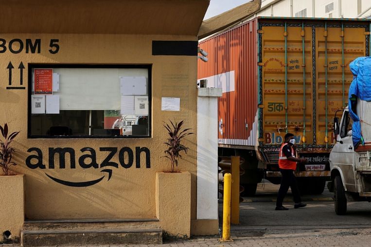 Polisi India mendakwa eksekutif senior Amazon dalam kasus dugaan penyelundupan ganja, South Asia News & Top Stories