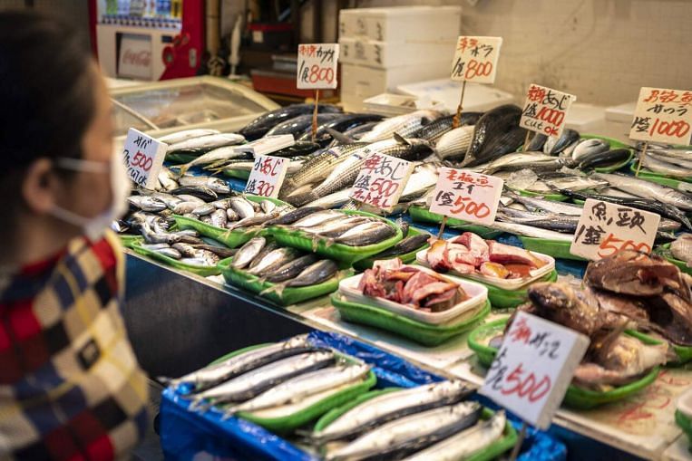 Dari pemandian hingga perikanan, inflasi tersembunyi merayap di seluruh Jepang, Berita Asia Timur & Berita Utama