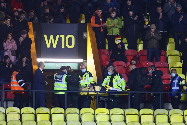 Football: Watford contre Chelsea suspendu après une urgence médicale dans les tribunes, Football News & Top Stories