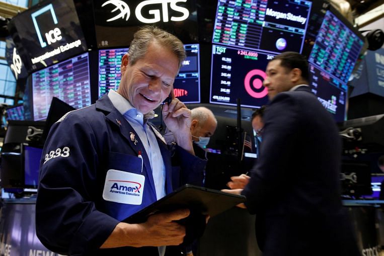 Les actions américaines terminent en forte hausse après deux jours de baisse, Nouvelles des sociétés et marchés et à la une