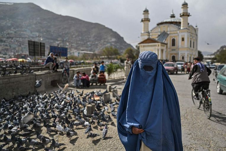 Les talibans publient un décret stipulant que les femmes ne doivent pas être forcées de se marier, Asia News & Top Stories