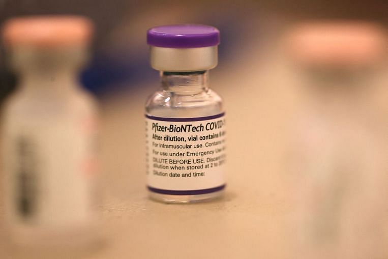 Une première étude montre que le vaccin Covid-19 de Pfizer offre une protection partielle contre Omicron, World News & Top Stories