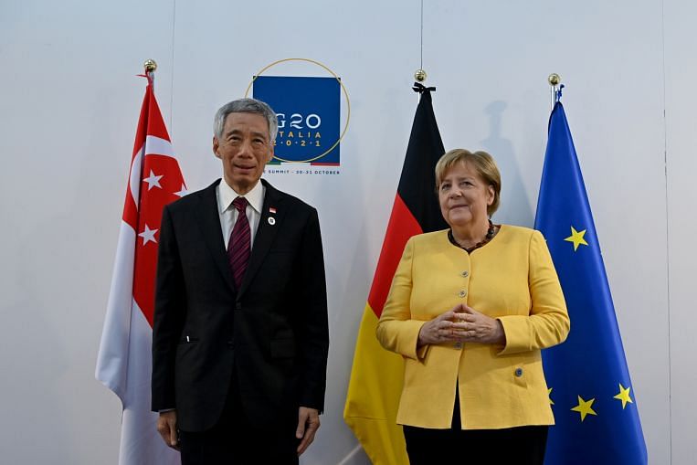 Le PM Lee fait l’éloge de l’ex-dirigeante allemande Merkel et félicite la nouvelle chancelière Scholz, Europe News & Top Stories
