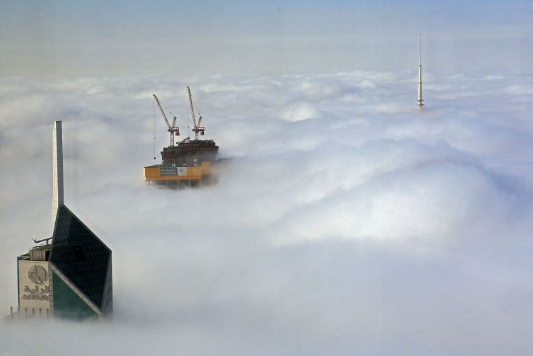 Diselimuti ‘awan’ di Kota Kuwait, Foto Berita & Berita Utama