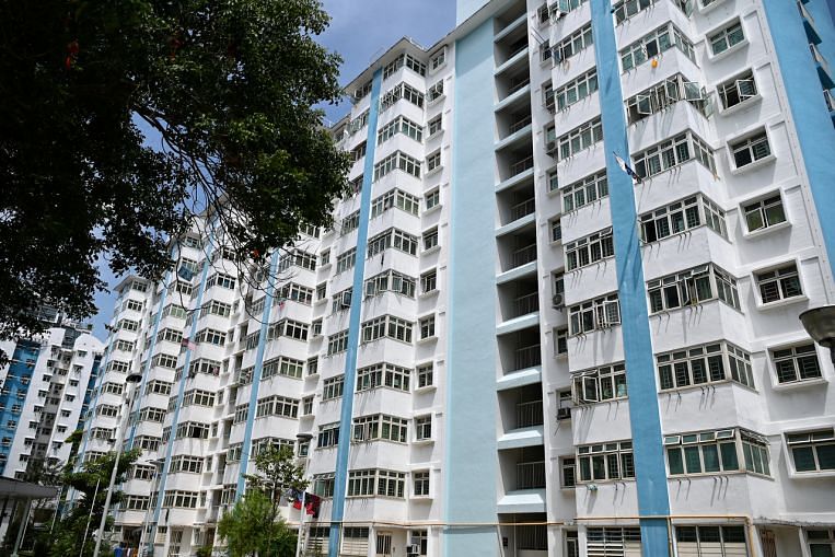 43 kasus jendela jatuh dalam 11 bulan pertama tahun 2021, pemilik rumah disarankan untuk merawat jendela, Singapore News & Top Stories