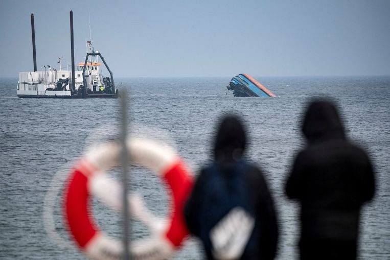 Un Britannique placé en détention par un tribunal suédois après une collision mortelle avec un navire, Europe News & Top Stories
